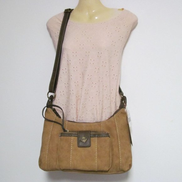 Zip Closure Hobo Crossbody Bag with Wristlet by Bolo - New - Picture 2 of 13